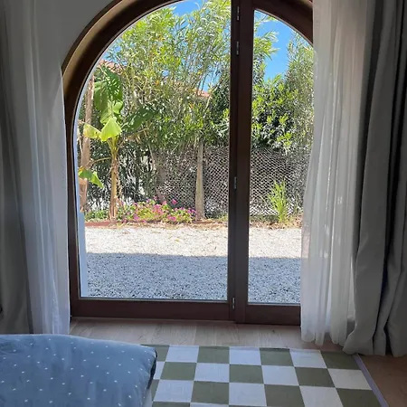 Contemporary With Pool Villa *