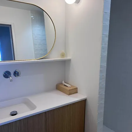 Contemporary With Pool Villa *