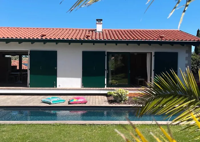 Villa Contemporary With Pool *