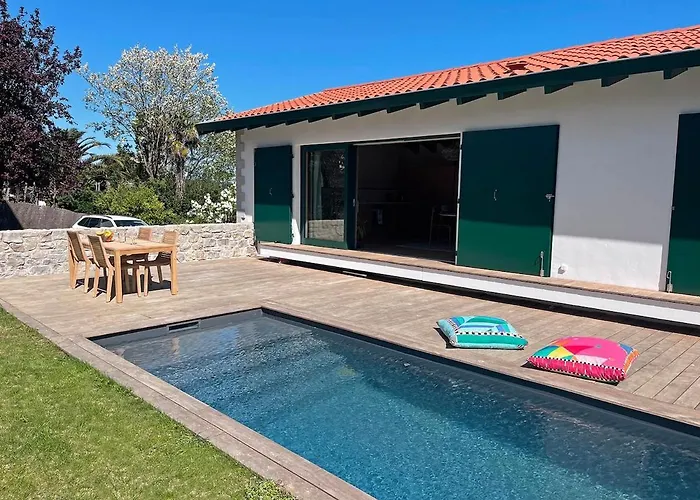 Contemporary With Pool Villa *