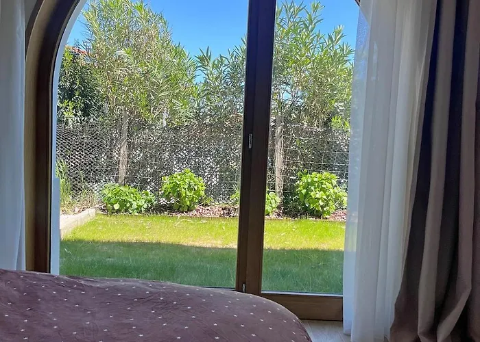 Contemporary With Pool *